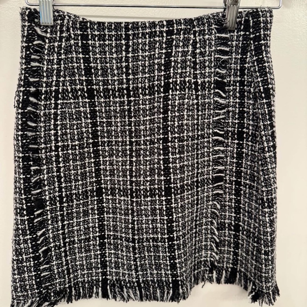 SHEIN Black and White Tweed Mini Skirt